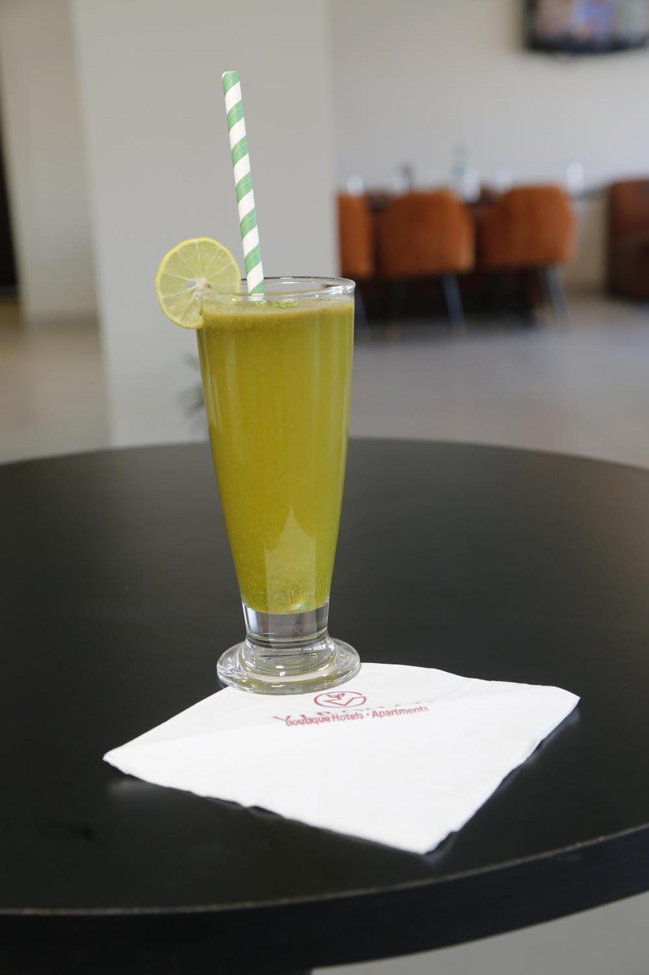 Virohaa Garden Hotel Ghaziabad Luaran gambar