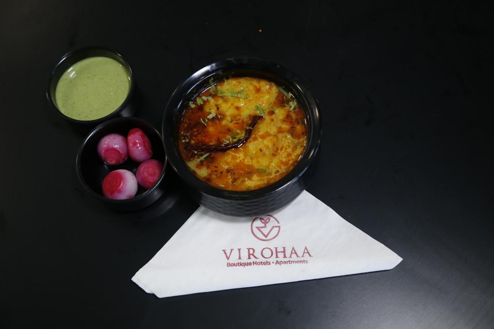 Virohaa Garden Hotel Ghaziabad Luaran gambar