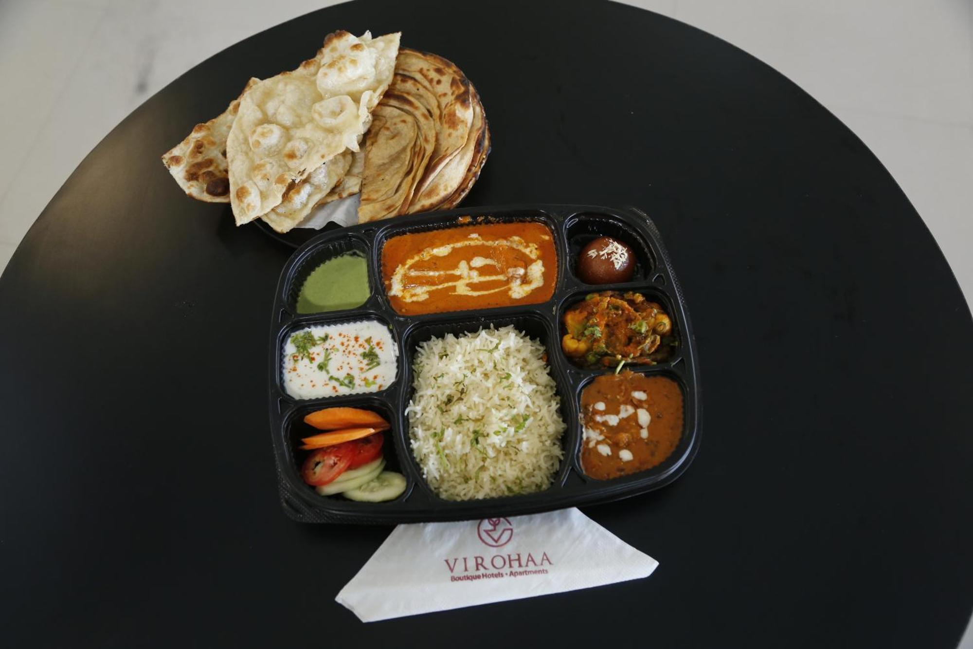 Virohaa Garden Hotel Ghaziabad Luaran gambar
