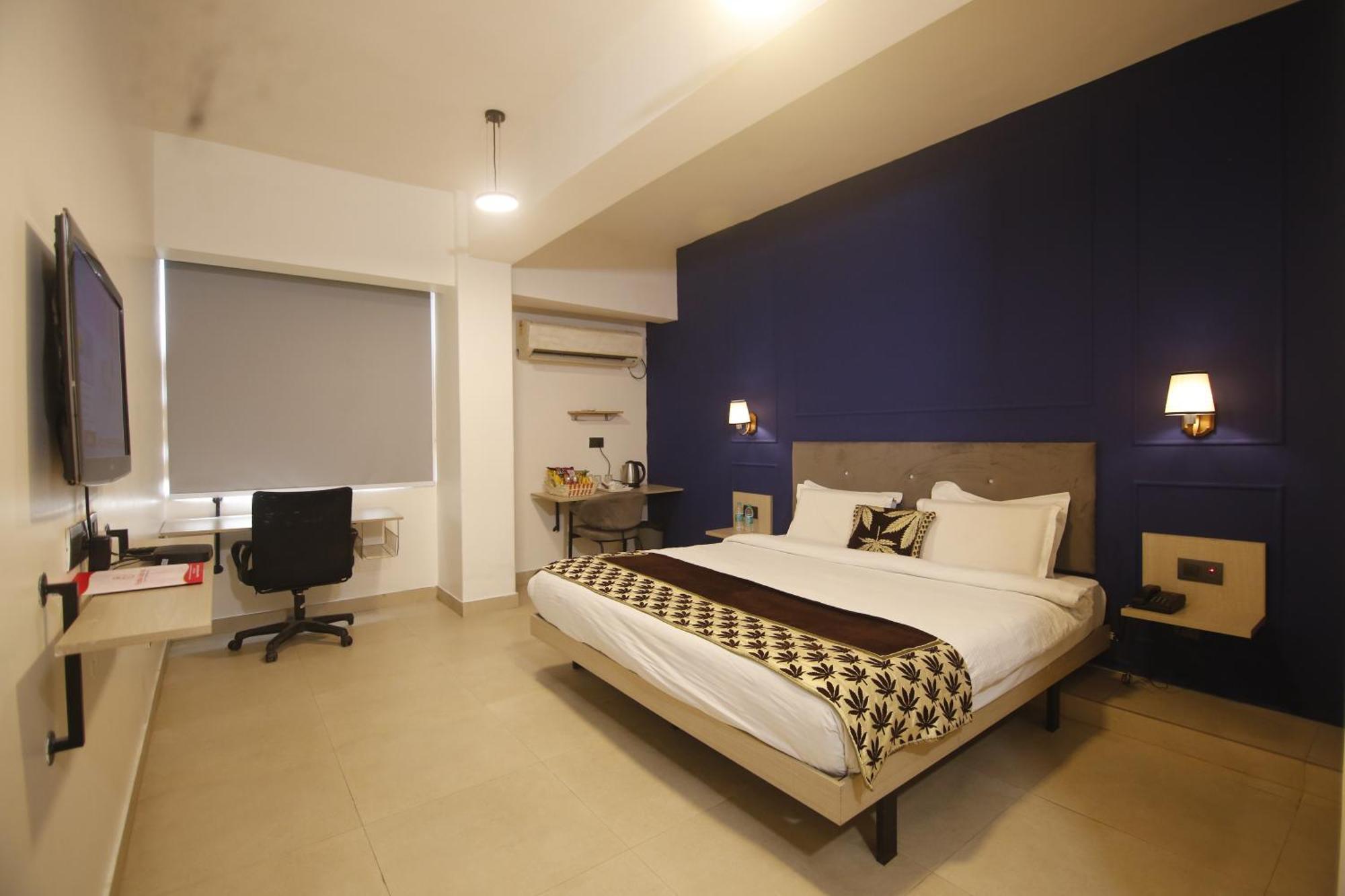 Virohaa Garden Hotel Ghaziabad Luaran gambar